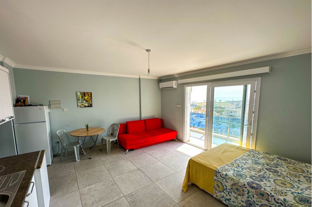 Apartment ID 037018 studio