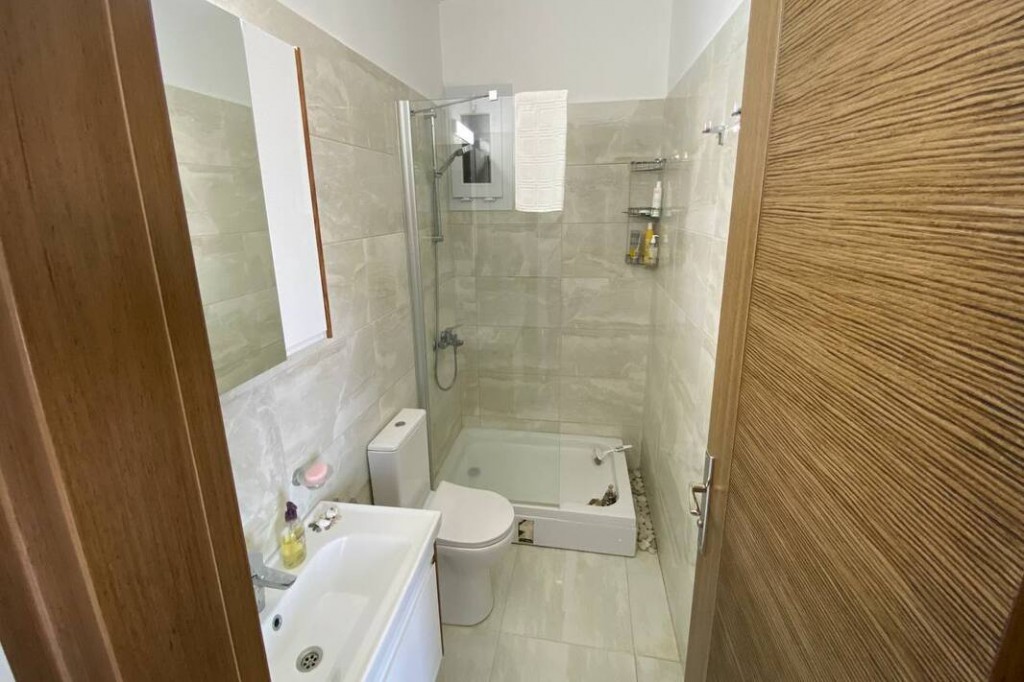 Apartment ID 037026 studio