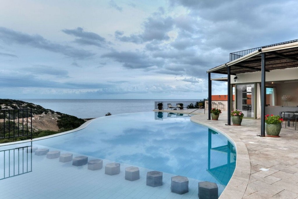 Villa 7+1 ID 072003 with pool