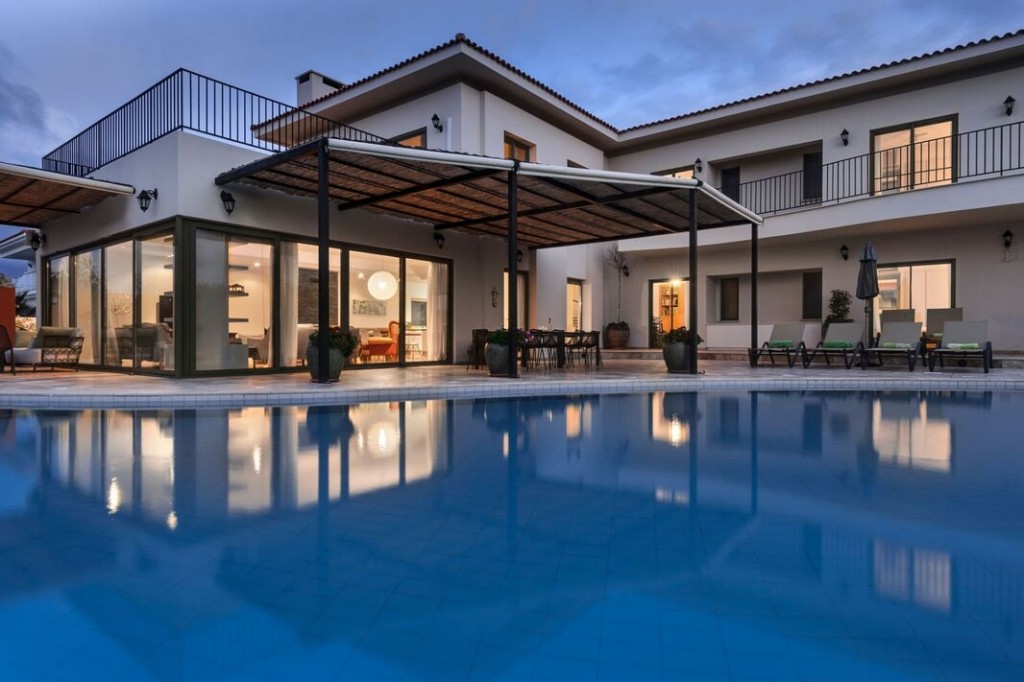 Villa 7+1 ID 072003 with pool