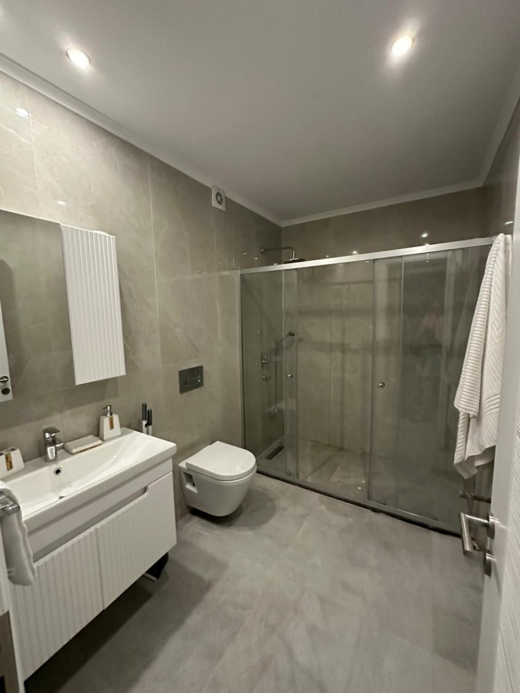 Apartment ID 154007 studio penthouse