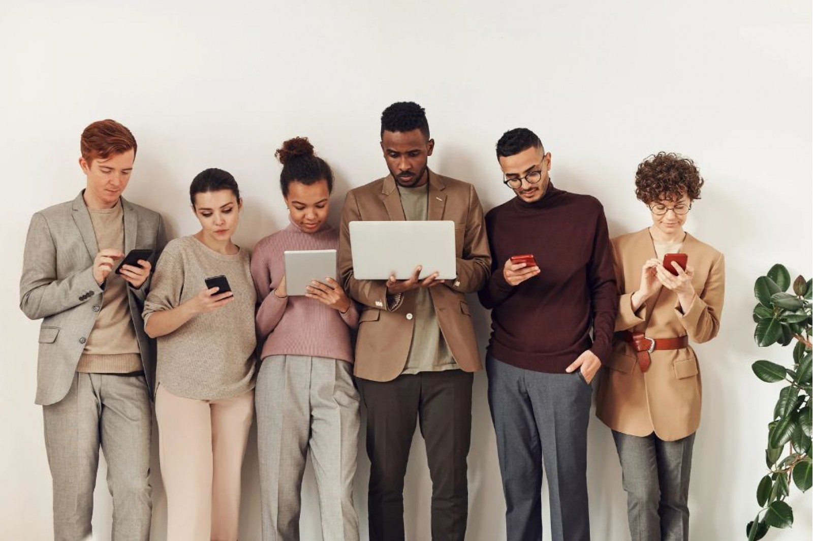 How to stay connected if you don't wanna pay for smartphone customs clearance in TRNC